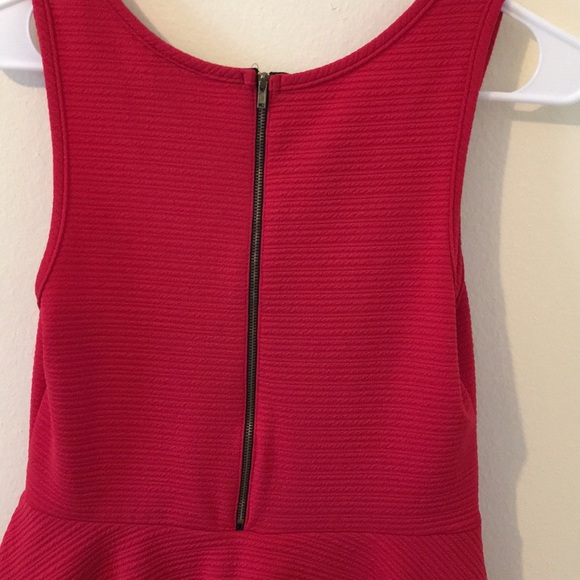 red/black dress - Picture 3 of 3